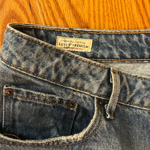 Levi Low Loose Jeans - Picture 7 of 7